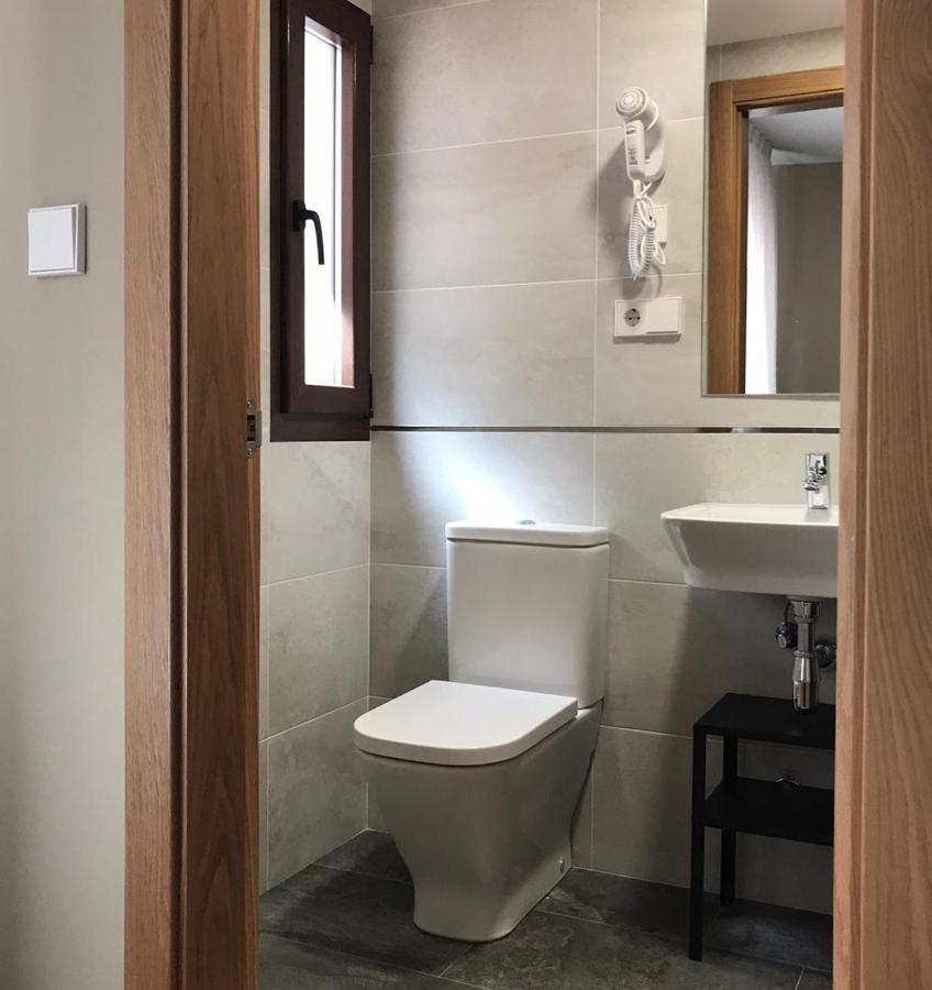 Hotel Baltico 2 Estrellas Luarca Kültér fotó